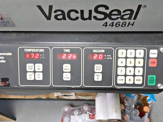 Vacuseal Bienfang 4468H Vacuum Dry Mount Press (Used)
