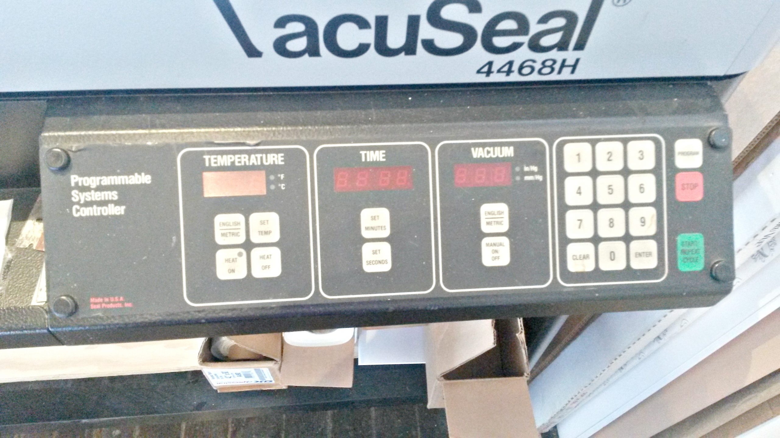 Vacuseal Bienfang 4468H Vacuum Dry Mount Press (Used) Item # UFE-M1752