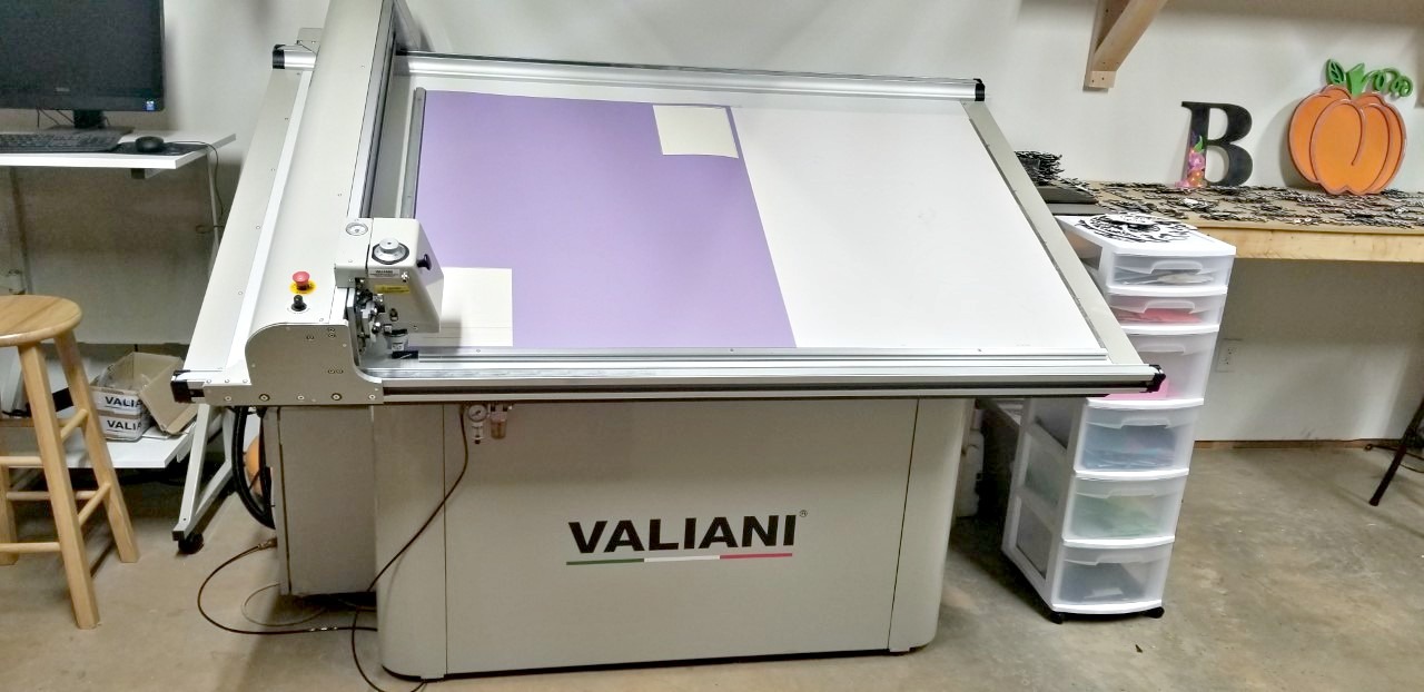 Valiani Ultra 150 CMC  Computerized Mat Cutter – Bar Clamp (used) Item # UFE-C1674