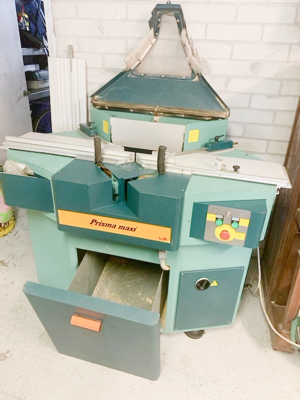 Picture Framing Equipment Lot: Brevetti Double Mitre Saw, ITW AMP VN42 Vnailer, Seal Masterpiece 500 T-X Press & Supplies (Used) Item # UE-090121A (Florida)