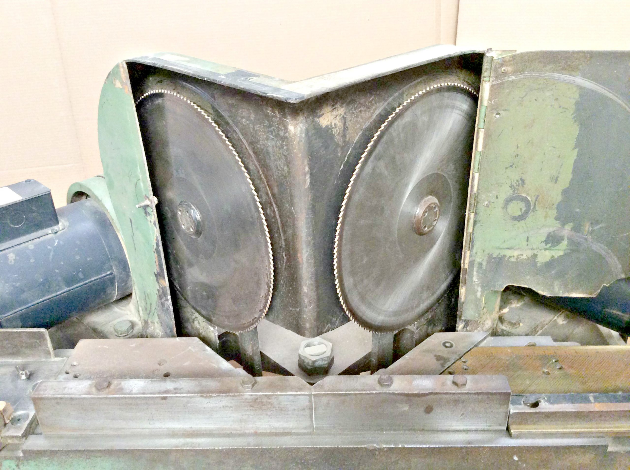 Picture Framing Equipment Lot: Fletcher 3000 Multi Material Cutter, Pistorius MN200 Double Miter Saw, Canvas Stretcher (used) Item # AGFS-16 (LA)