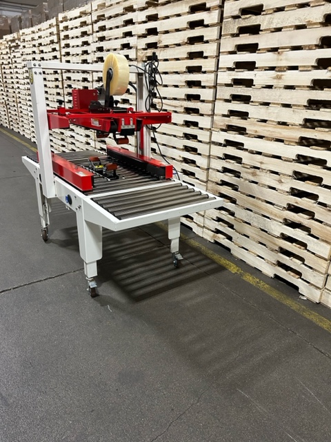 Equipment Lot: Stairview Clamshell PHS6-14-18 Machine, Beseler 4530-MTB-SL Packaging Machine, Seal-A-Tron Machine, Stairview Blister Sealer, Beseler L-Bar Sealer, Besler Shrink Tunnel, Nordson DuraBlue 4L Glue Machine, Highlight Magnum 1300 TB-U 2″ Top and Bottom Drive Case / Carton Sealer, & Eagle T200 3″ Semi-Automatic Uniform Case Sealer / Tape Machine (Used) Item # UE-011222E (Wisconsin)