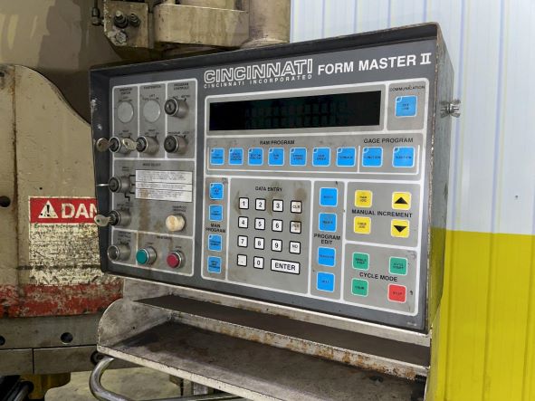 Cincinnati Model 90FMIIx6 Hydraulic Press Brake (used) Item # UE-011922K (Ohio)