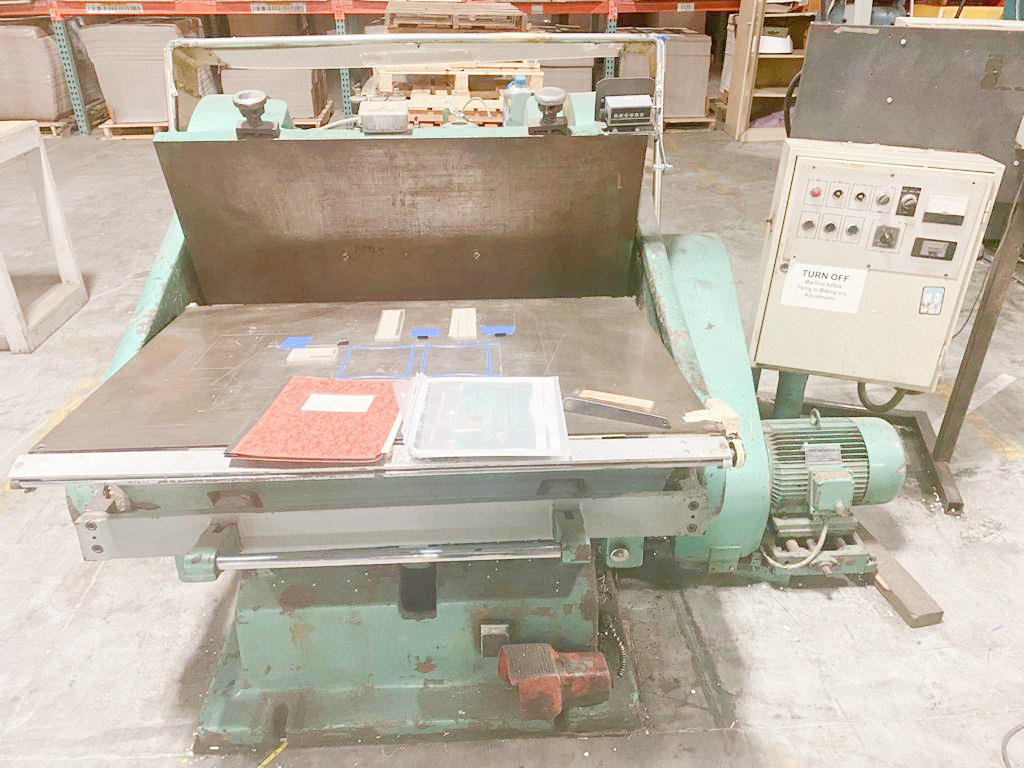 Uniplaten Clamshell Die Cutter (used) Item # UE-041522A (Florida)