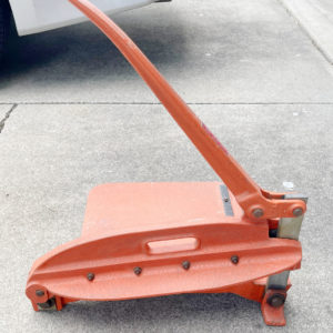 Hermes Metal Table Shear Cutter (used) Item # UE-061522C (Ohio)