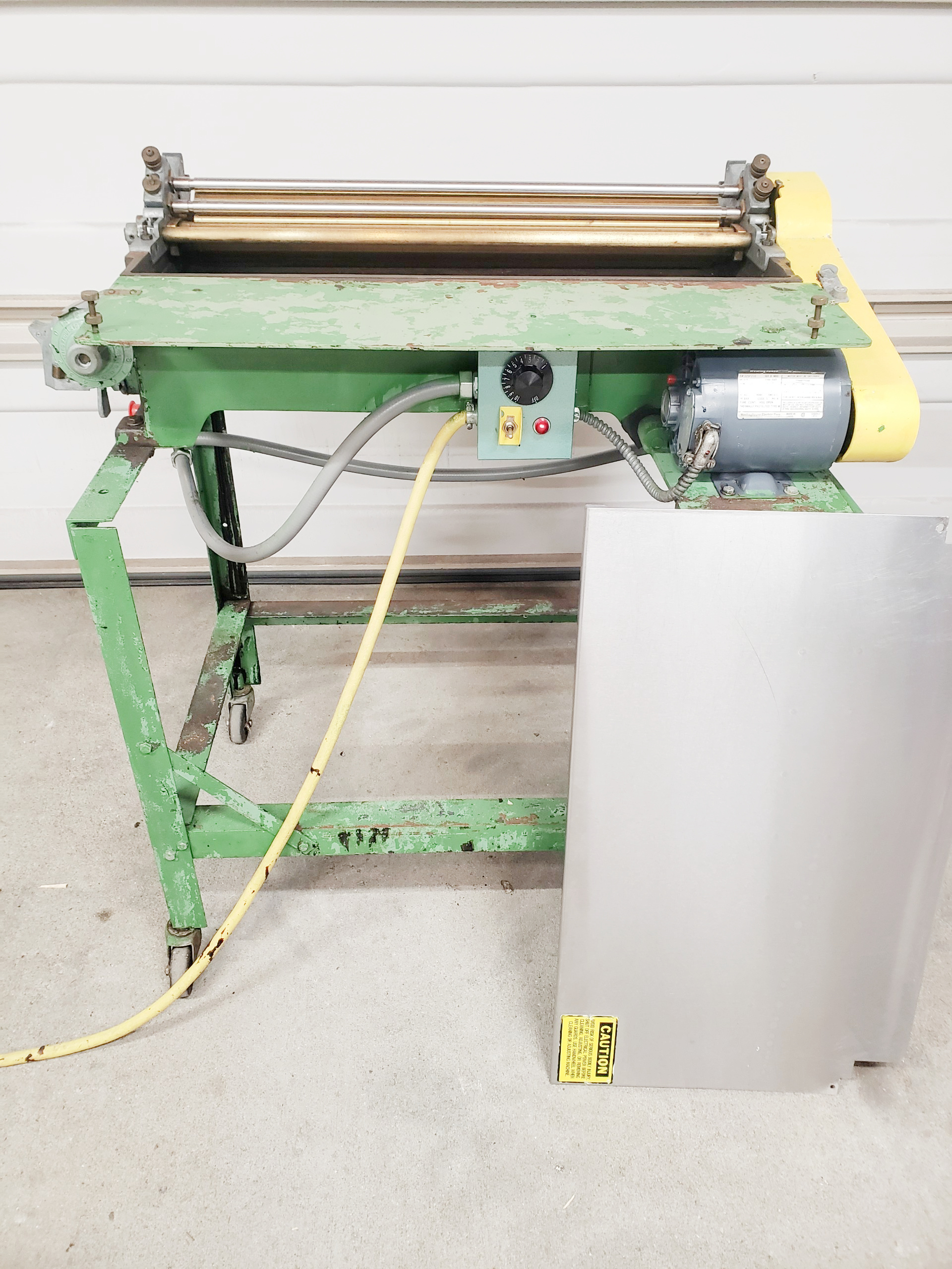 Potdevin NTZ32 32″ Hot Gluer (used) Item # UE-080122A (Indiana)