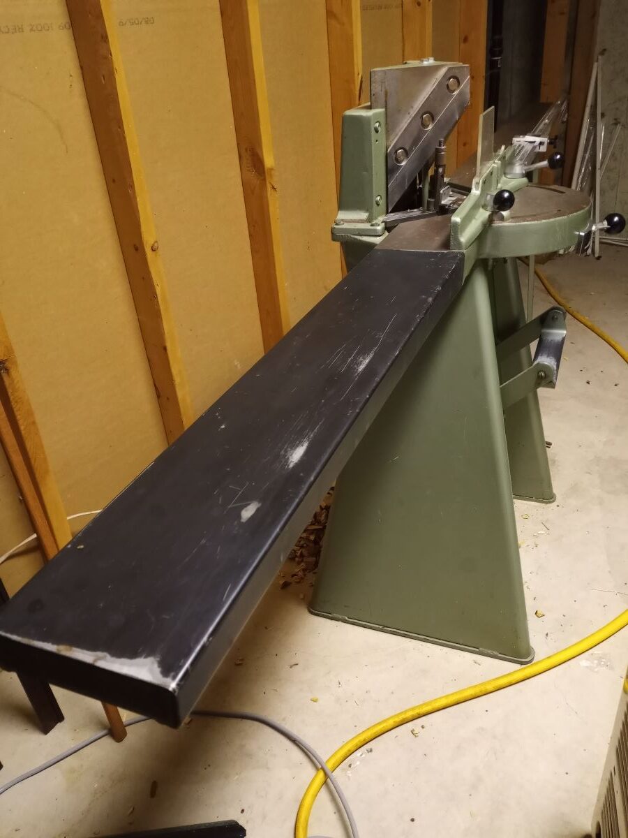 Equipment Lot: Morso Chopper, Vacuseal 4468H Vacuum Dry Mount Press, Cassese CS88 Manual Joiner, Carithers 60″ Mat Cutter, Fletcher 8460 60″ Multi Material Cutter, Assorted Lot: 32×40″ Matboard, Framing Tools and Hardware, Framing Vises, Point Drivers, & Craft Paper Dispensers and Rolls (used) Item # UE-083022A (Minnesota)