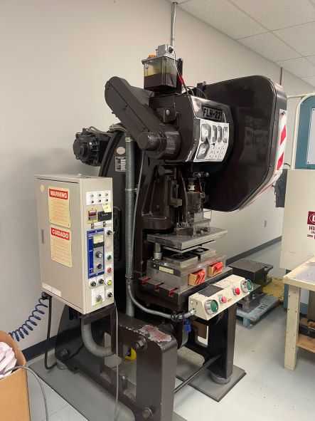Hidaka Model FLH-22 22 Ton Power Press (Used) Item # UE-013023D