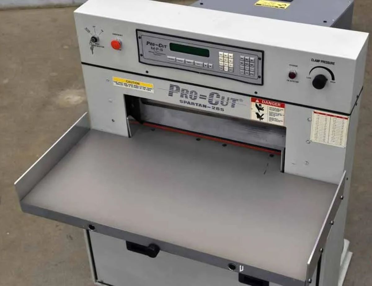 Pro-Cut Spartan 265 Programmable Hydraulic Paper Cutter (Used) Item # UE-042723A