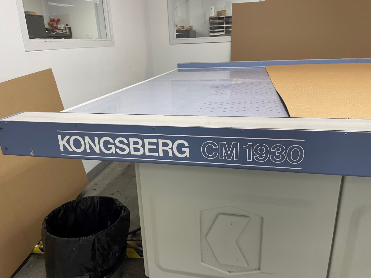 Esko Kongsberg CM 1930 Flatbed Sample Cutting Table (Used) Item # UE-062023A