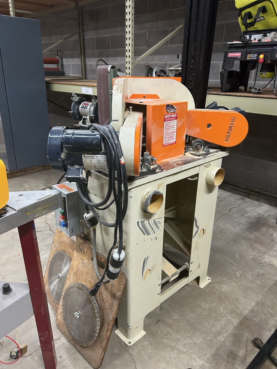 Equipment Lot: Wizard 8000 CMC – Computerized Mat Cutter & Pistorius EMN-12 Double Miter Saw (Used) Item # UE-091923B