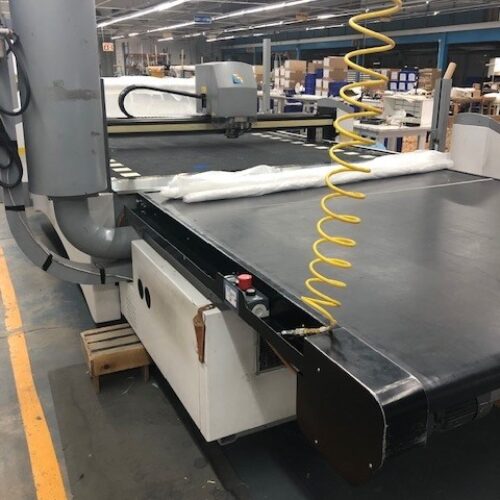 Equipment Lot: GERBERcutter XLC7000, GERBERcutter 7200 Cutter, Singer Plotter, Gerber Infinity Plotter, & Air Flotation Spreading Table (Used) Item # UE-101723G