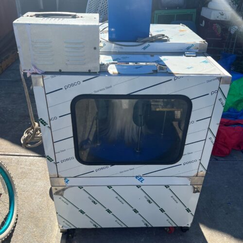 Equipment Lot: Daeyang DY-SW-06 Commercial Automatic Shoe Washer & Daeyang Commercial Shoe Sterilizer Dryer (Used) Item # UE-112923B