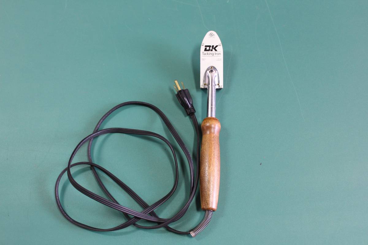 Equipment Lot: D&K Expression ( Vacuseal / Bienfang ) 4468H Vacuum Heat Press, Fletcher 2200 60″ Mat Cutter, FrameSquare Fillet cutter & ITW AMP MiniMitre Fillet Cutter (Used) Item # UE-012624A