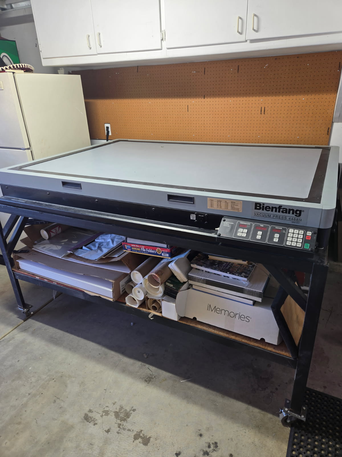 Bienfang ( Vacuseal / D&K ) 4468H Vacuum Heat Press (Used) Item # UE-051424A
