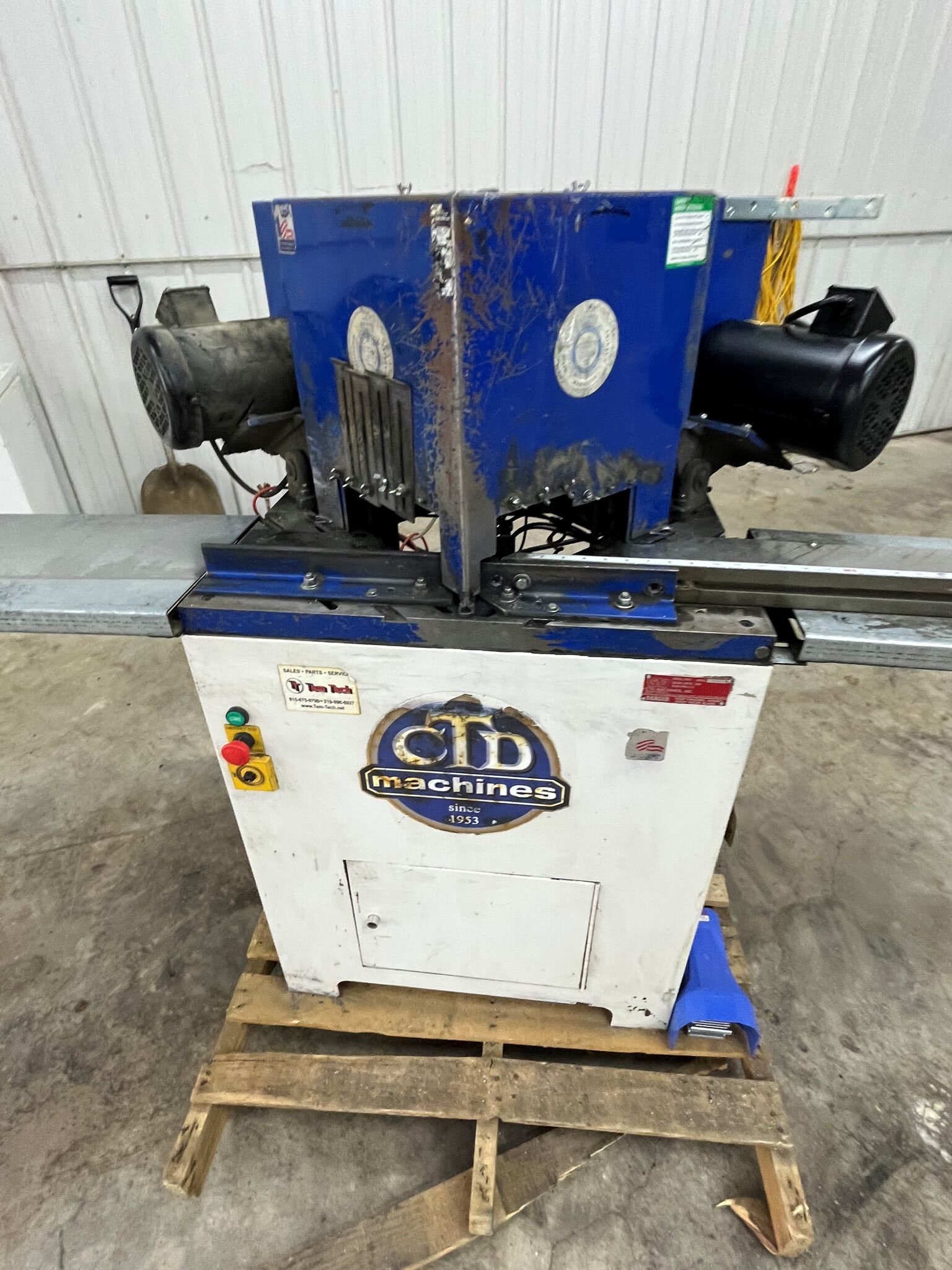 CTD Double Mitre Saw (Used) Item # UE-080724A