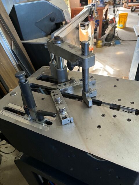 ITW AMP VN42 Frame Joiner (Used) Item # UE-103024A