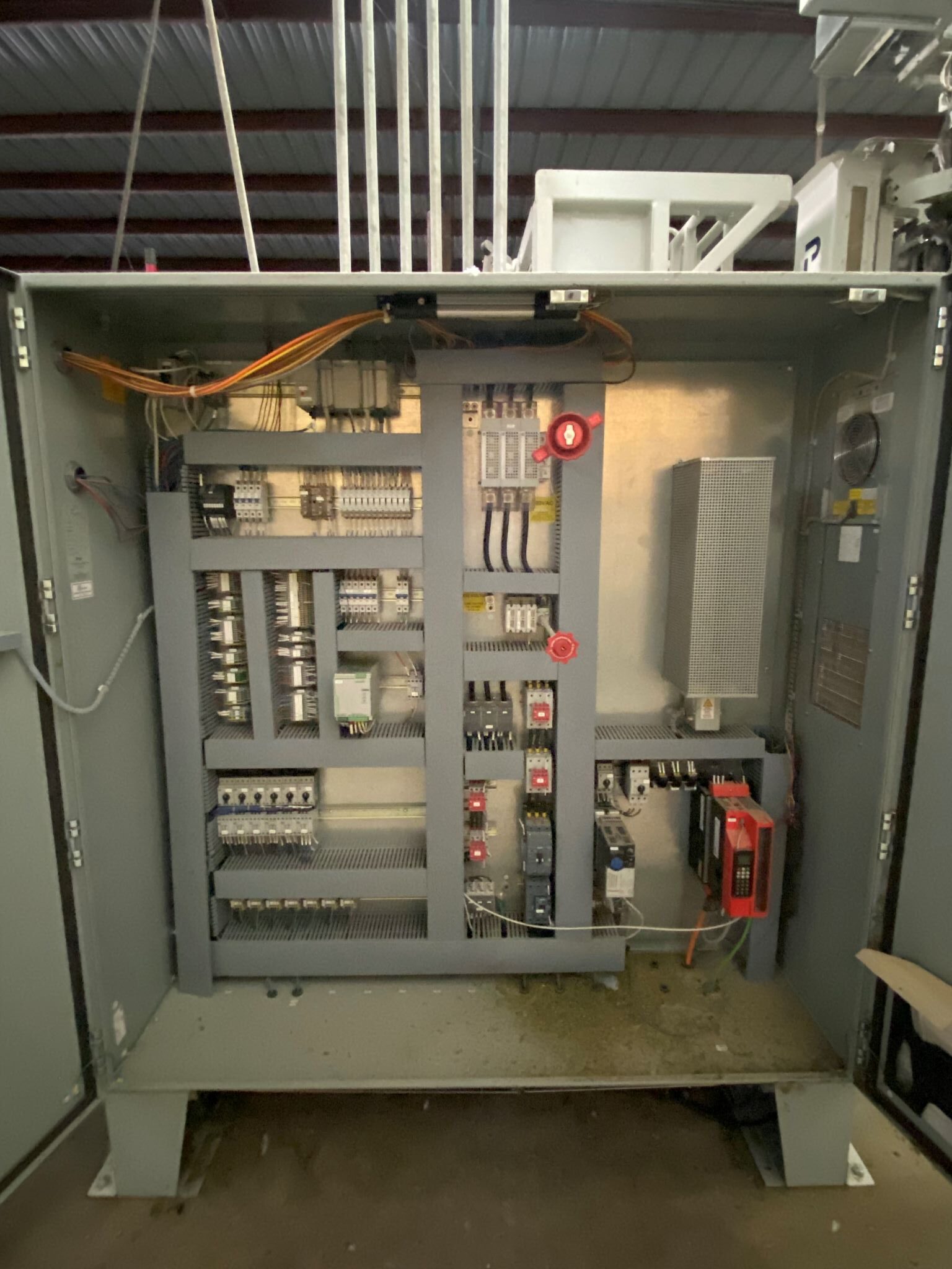 Premier Tech VP-415 High-Speed Four-Station Compression Baler (Used) Item # UE-110624E