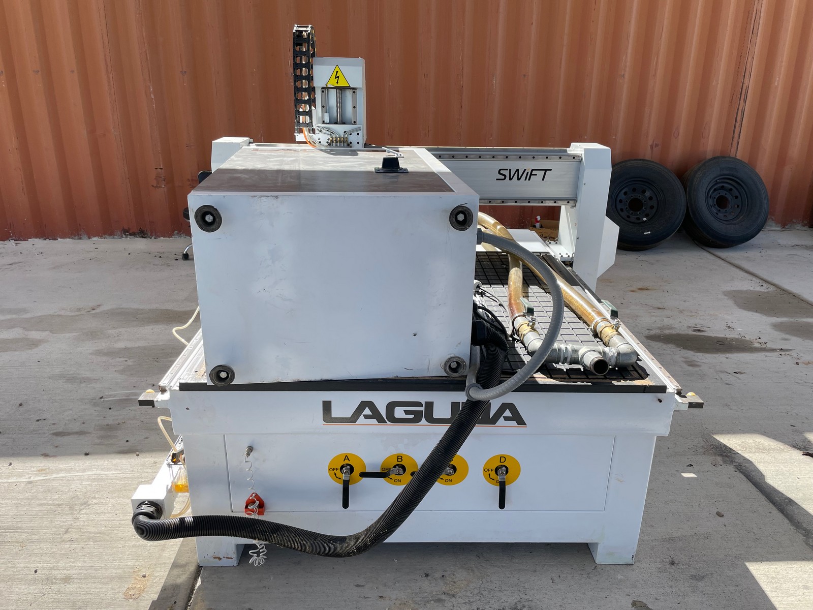 Laguna Swift 4′ x 4′ Vacuum CNC Router Table (Used) Item # UE-120524D
