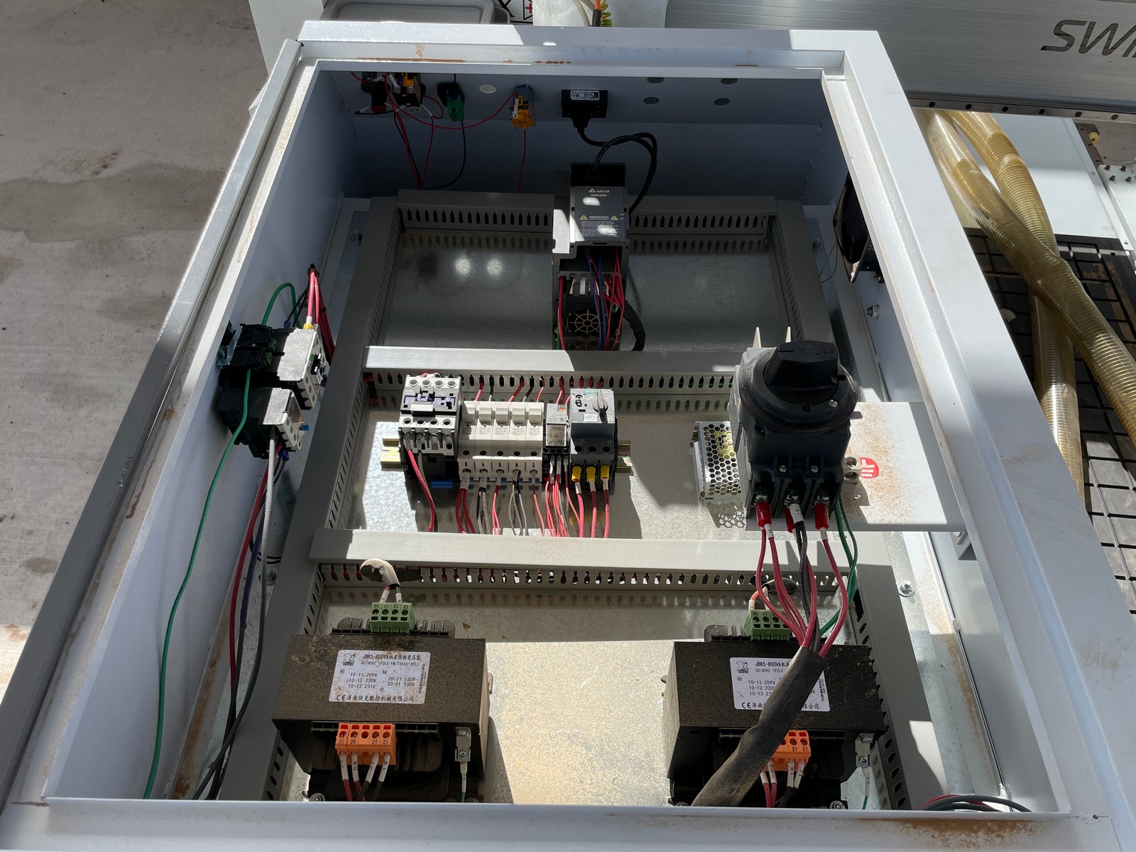 Laguna Swift 4′ x 4′ Vacuum CNC Router Table (Used) Item # UE-120524D