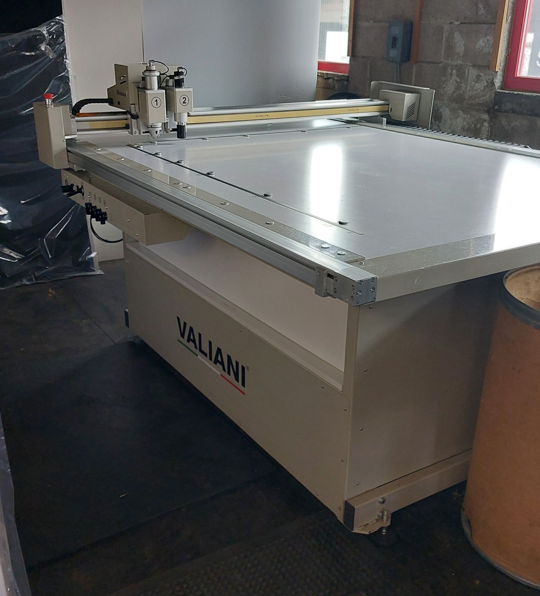 Valiani Maximus 160 V – Vacuum Assisted CMC – Computerized Mat Cutter (Used) Item # UE-120824B