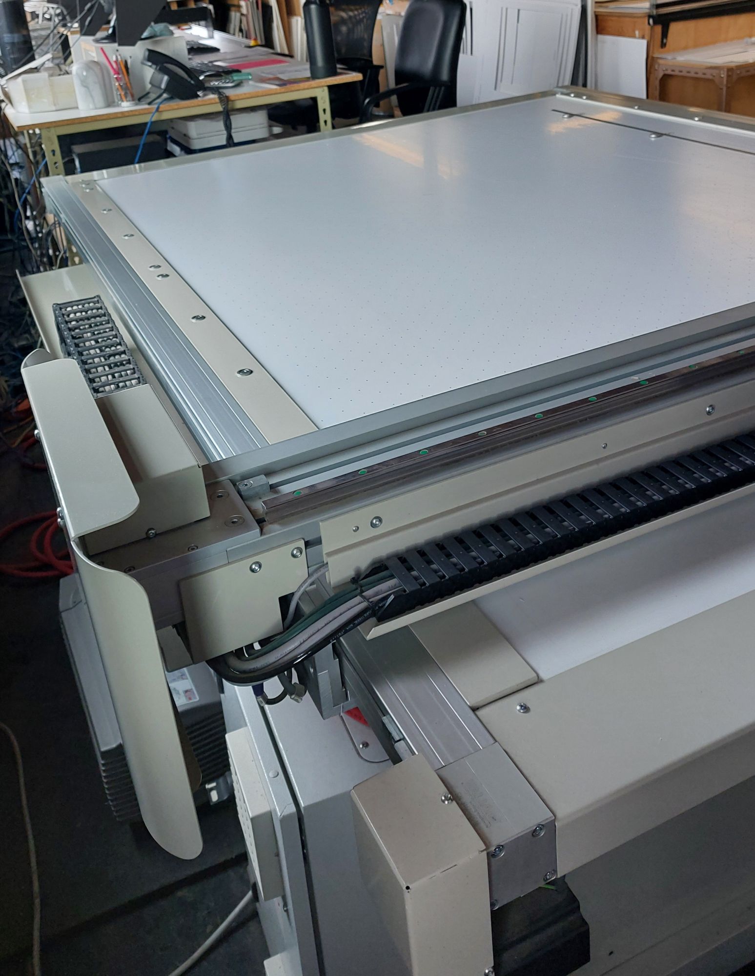 Valiani Maximus 160 V – Vacuum Assisted CMC – Computerized Mat Cutter (Used) Item # UE-120824B