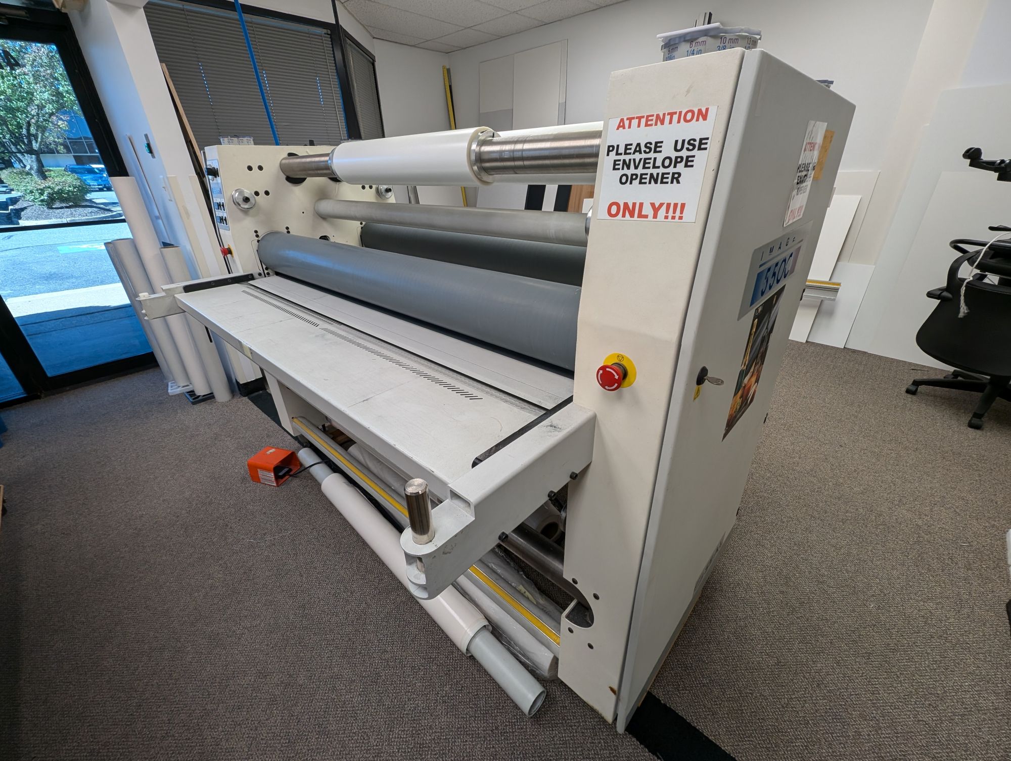 Seal Image 5500 60″ Laminator Hot / Cold – Bi-Directional Roller Laminator (Used) Item # UE-121224A