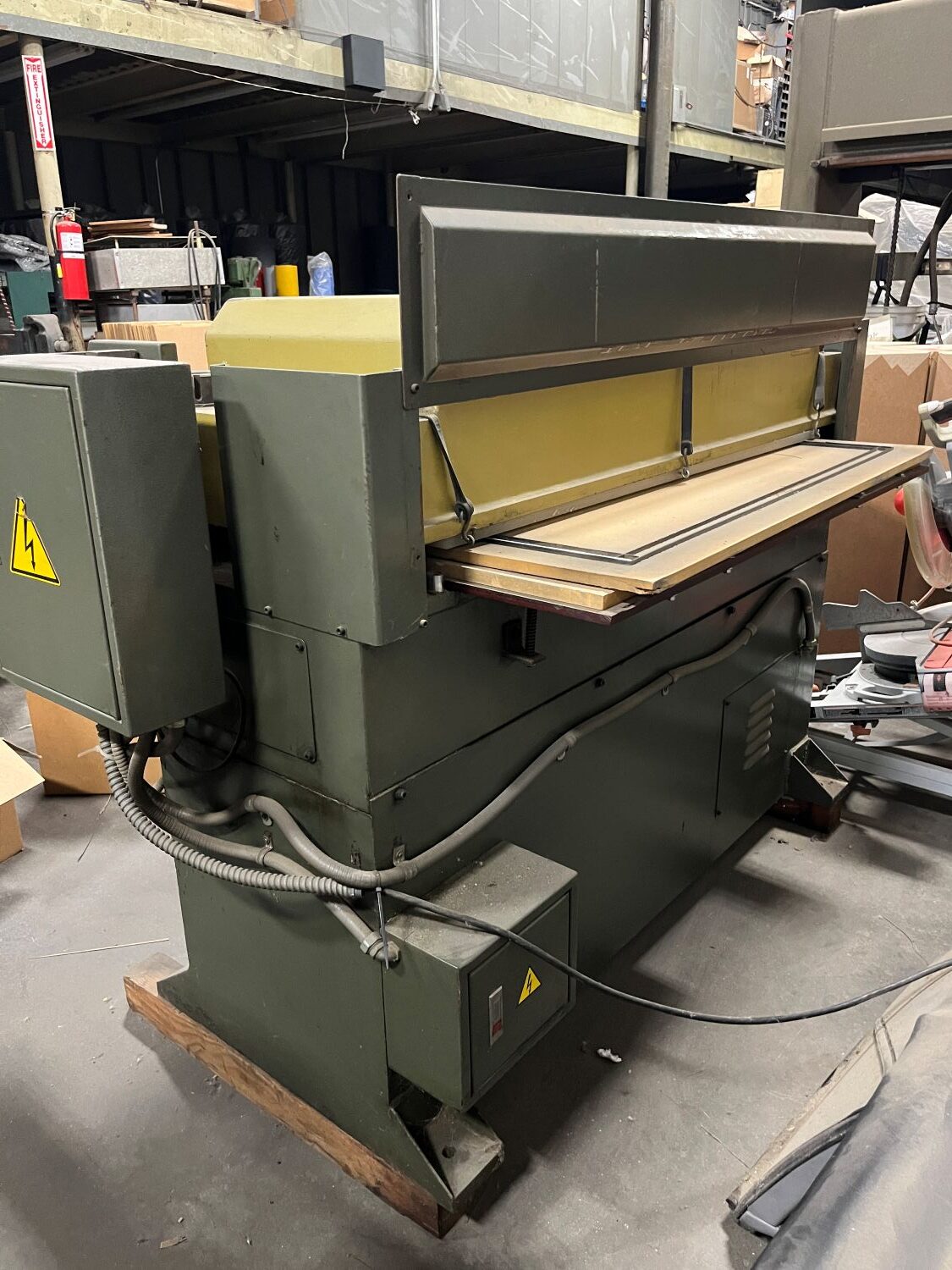APMC Full Head Hydraulic Press FH2050 – 25 Ton (Used) Item # UE-123124B