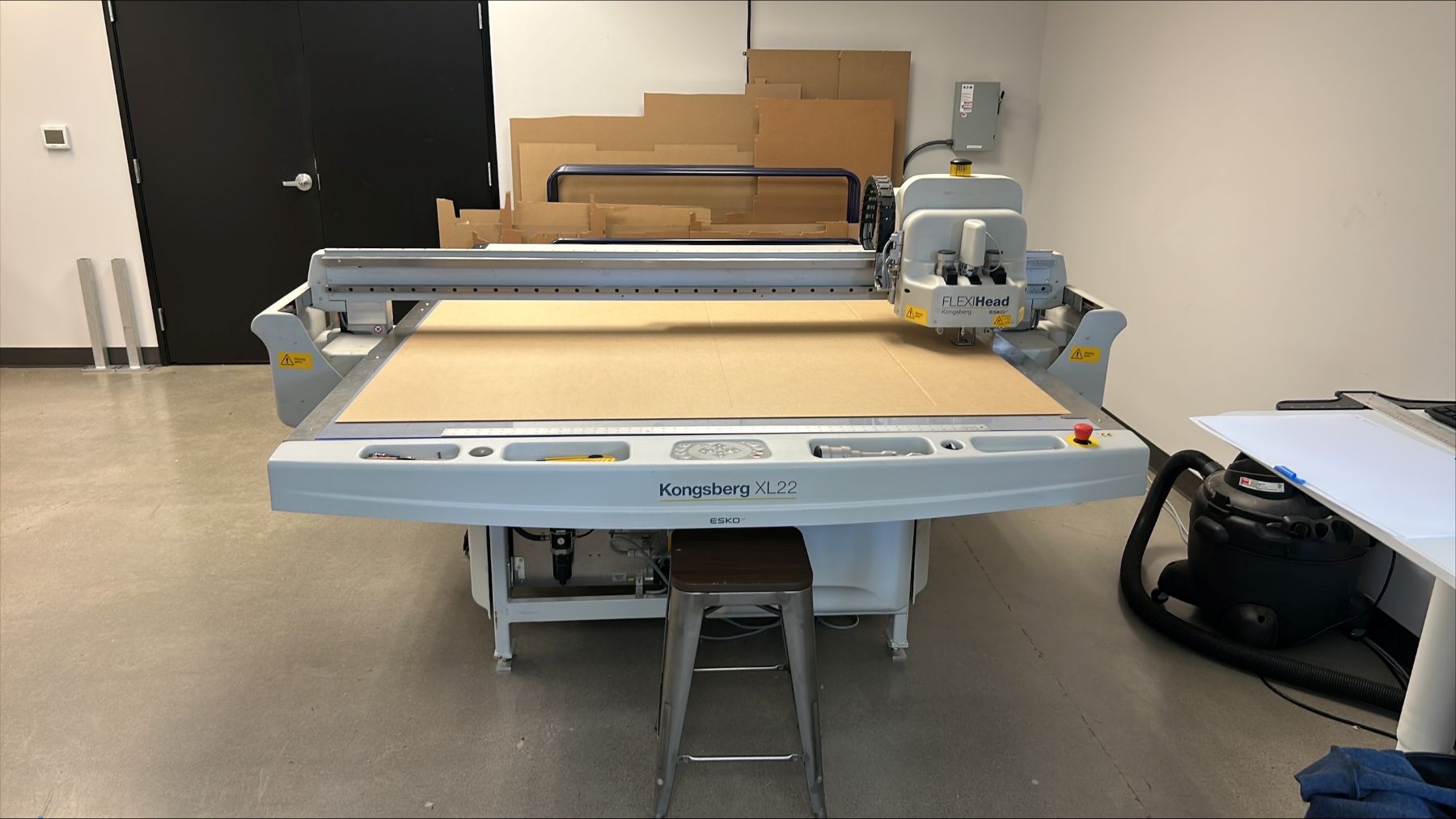 Esko Kongsberg XL22 Flatbed Plotter Cutter (Used) Item # UE-020525D