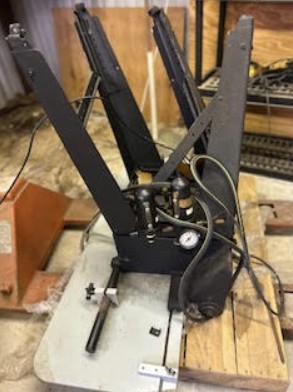 Scott Heavy Duty Index Tab Cutting Machine (Used) Item # UE-031725E