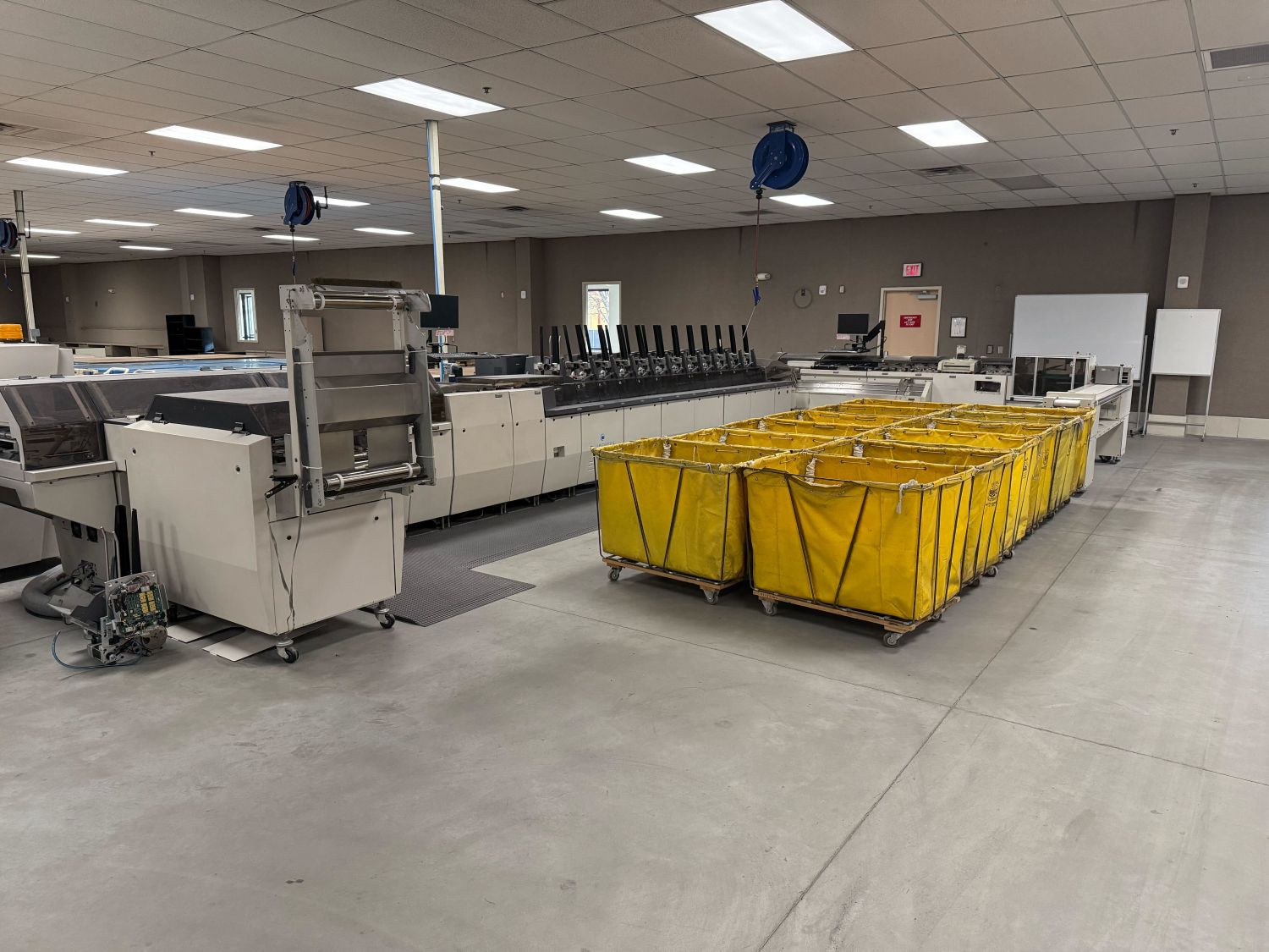 PB Bluecrest APS Flowmaster Mailing Systems – Inserter (Used) Item # UE-032025A