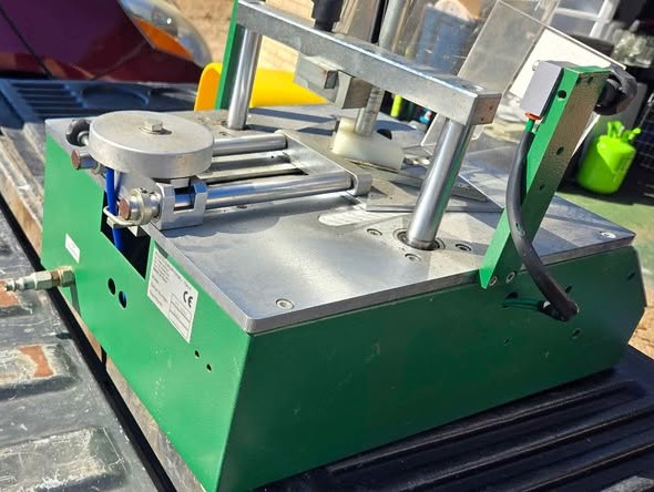 Fletcher 5600 CornerPro PILM Frame Joiner / Underpinner (Used) Item # UE-032025D