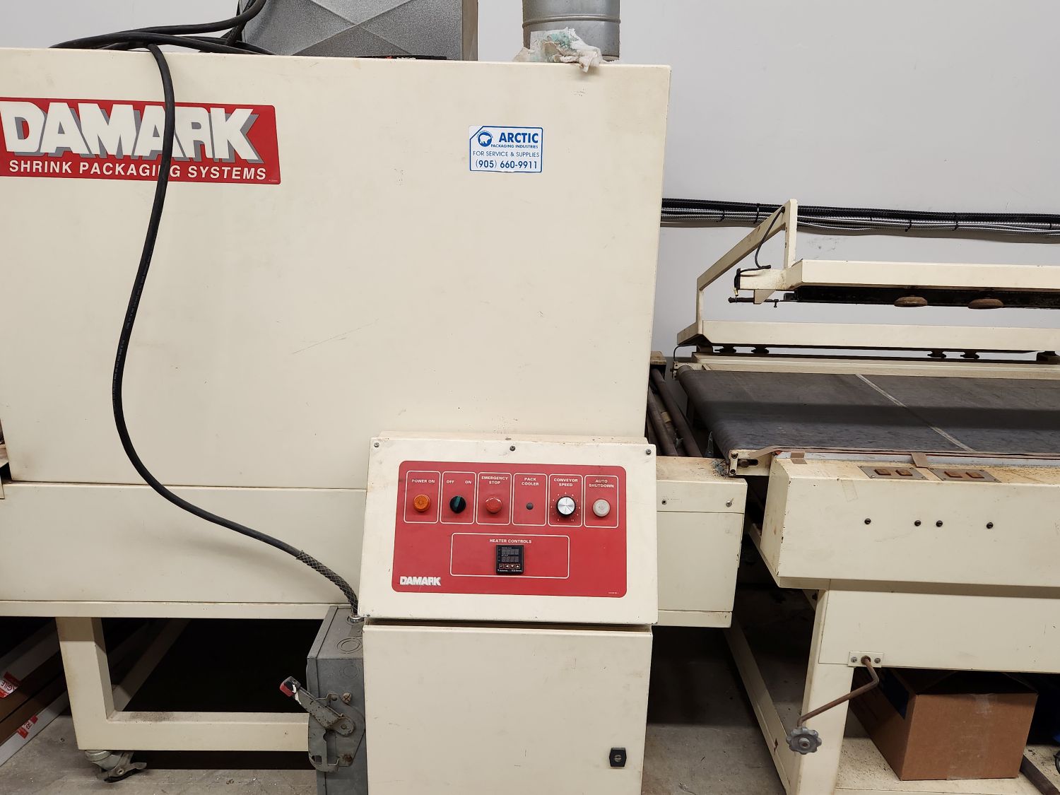 Damark 37″ Shrink Packaging Heat Tunnel and L-Bar Sealer with Conveyor (Used) Item # UE-040825G