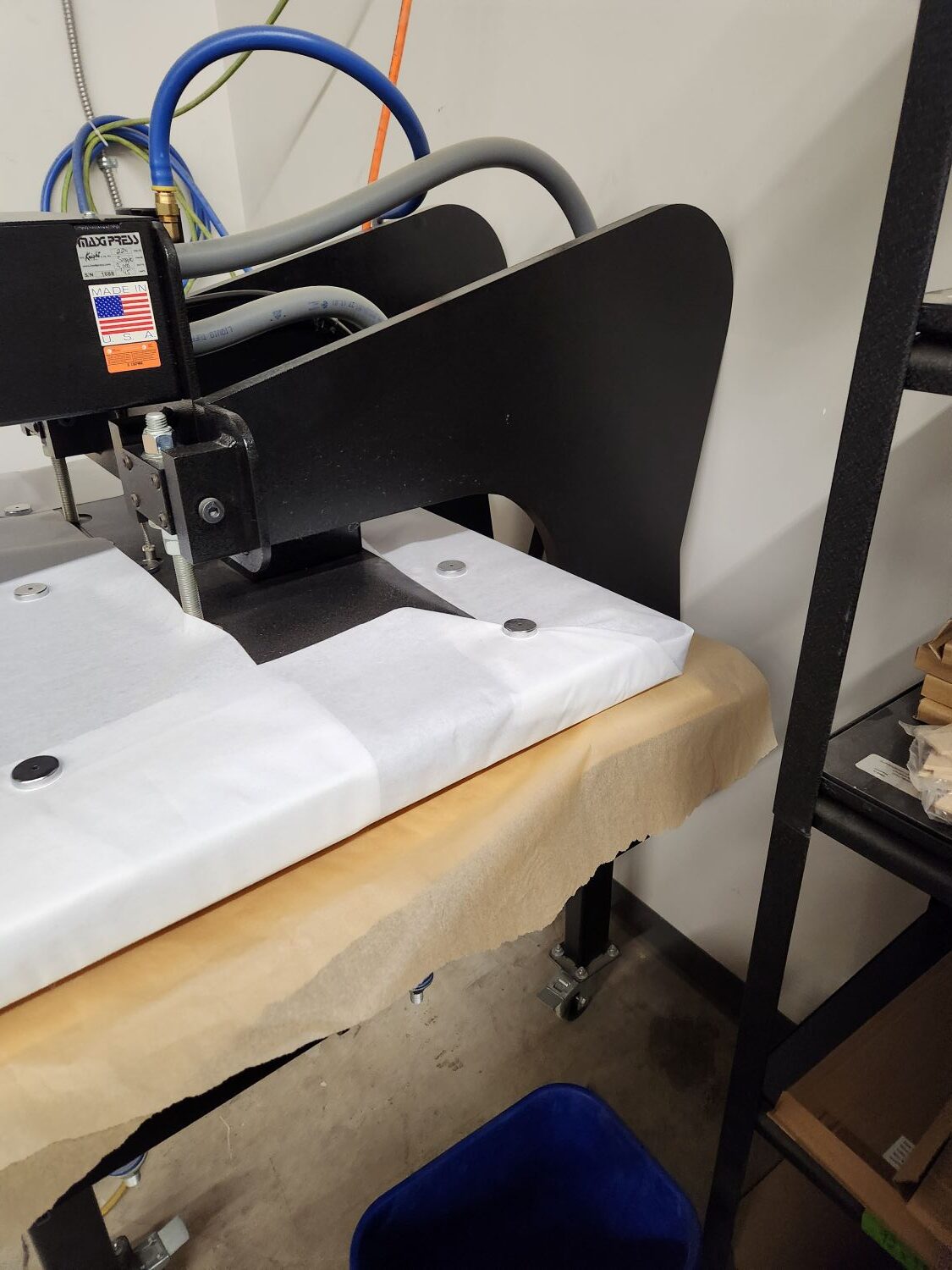 Geo Knight Maxi Press MAXI-3242AP 32″ x 42″ Heat Press (Used) Item # UE-040825B