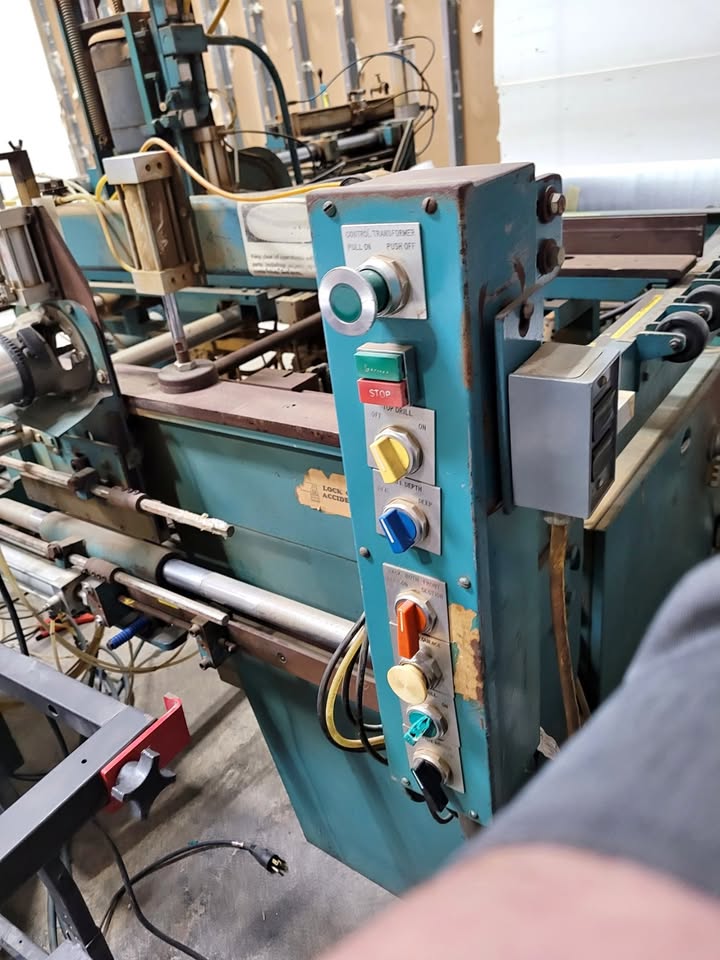 KVAL 950M / 950-3 High-Speed Hinge Jamb Door Machine (Used) Item # UE-040725A