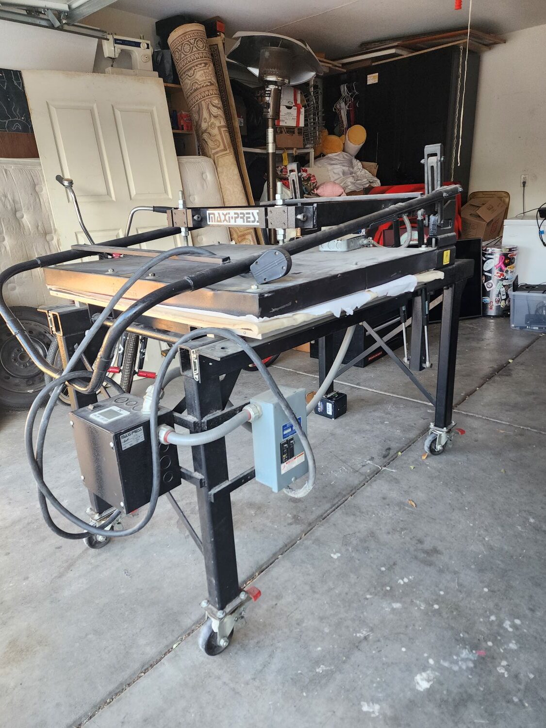 Geo Knight MaxiPress Manual 30×40″ Sublimation Heat Transfer Press (Used) Item # UE-040925C