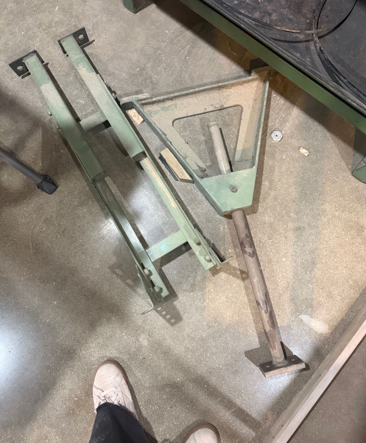 Pistorius MN200 / MN-200 Double Miter Saw (Used) Item # UE-040925D