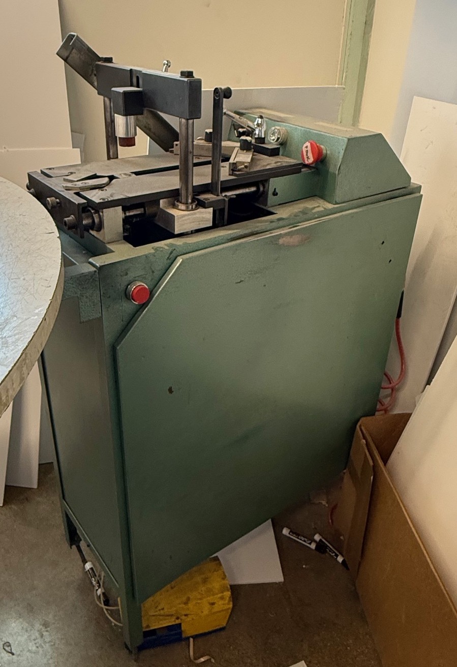 Cassese CS276 Frame Joiner / Underpinner (Used) Item # UE-040925E