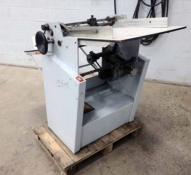 Rosback Model 220 True Line Perf / Slit / Score / Crease Machine (Used) Item # UE-050225B