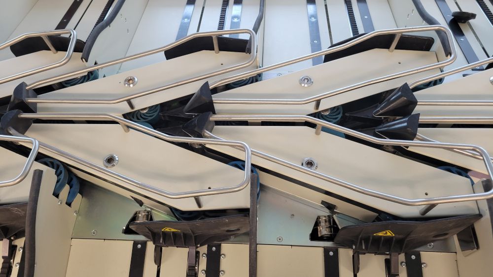 Pitney Bowes Model SR8M Olympus II 32 Bin Sorter (Used) Item # UE-050725F