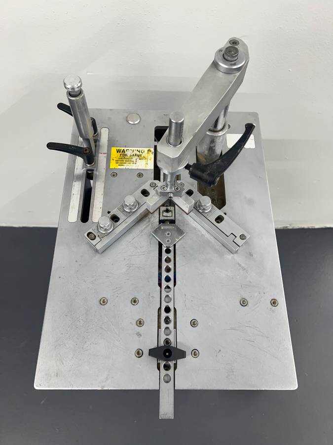 ITW AMP VN42 Frame Joiner / Underpinner (Used) Item # UE-051225F