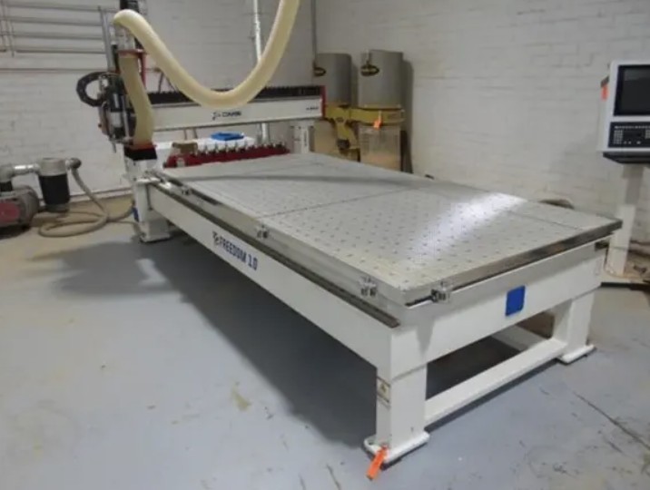 DMS Freedom 10 3-axis 5′ X 10′ Moving Gantry CNC Router (Used) Item # UE-051525D