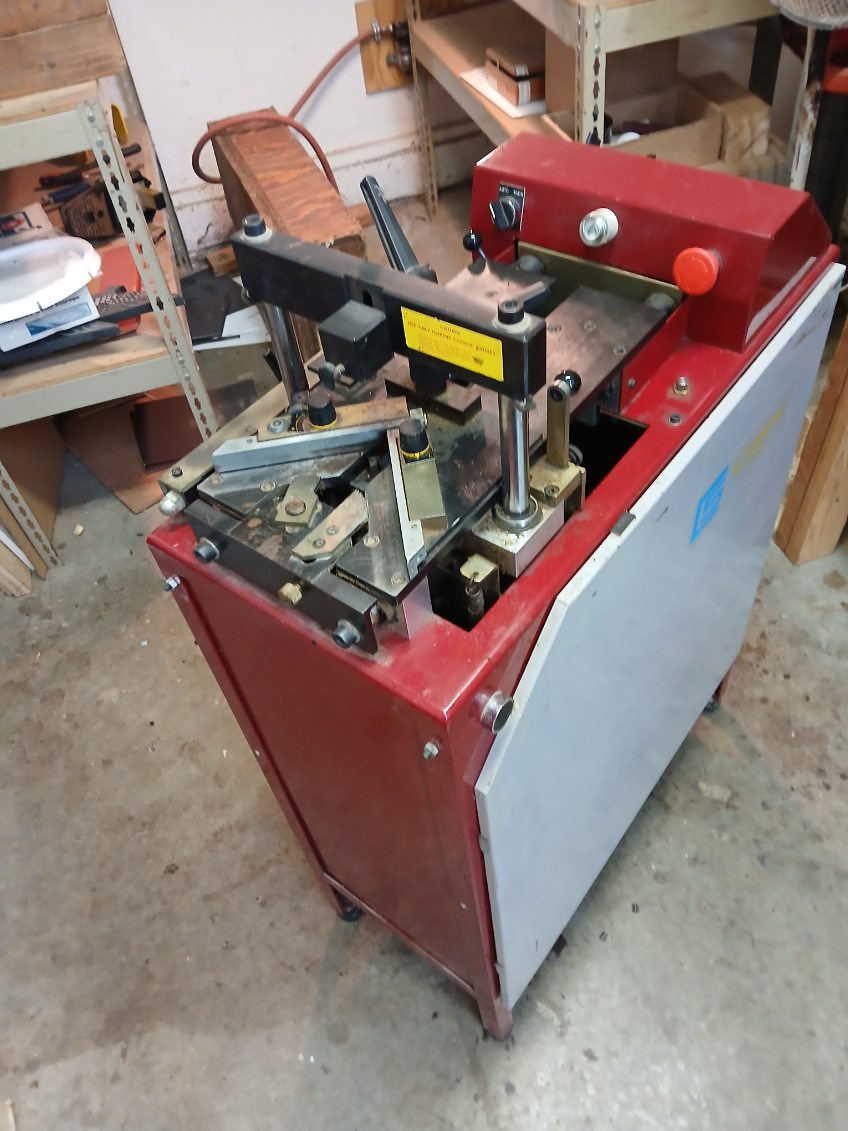 Cassese Model 276 Frame Joiner / Vnailer Type: Serie P (Used) Item # UE-051225H