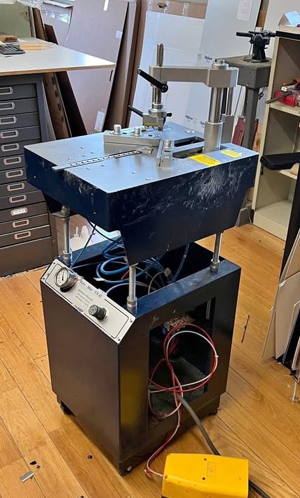 ITW AMP VN42 Frame Joiner / Underpinner (Used) Item # UE-060425C