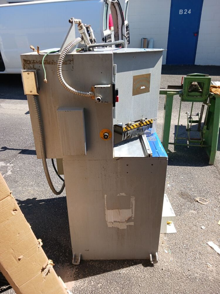 Universal DY103 – DY-AW150 Double Miter Saw (Used) Item # UE-062725D