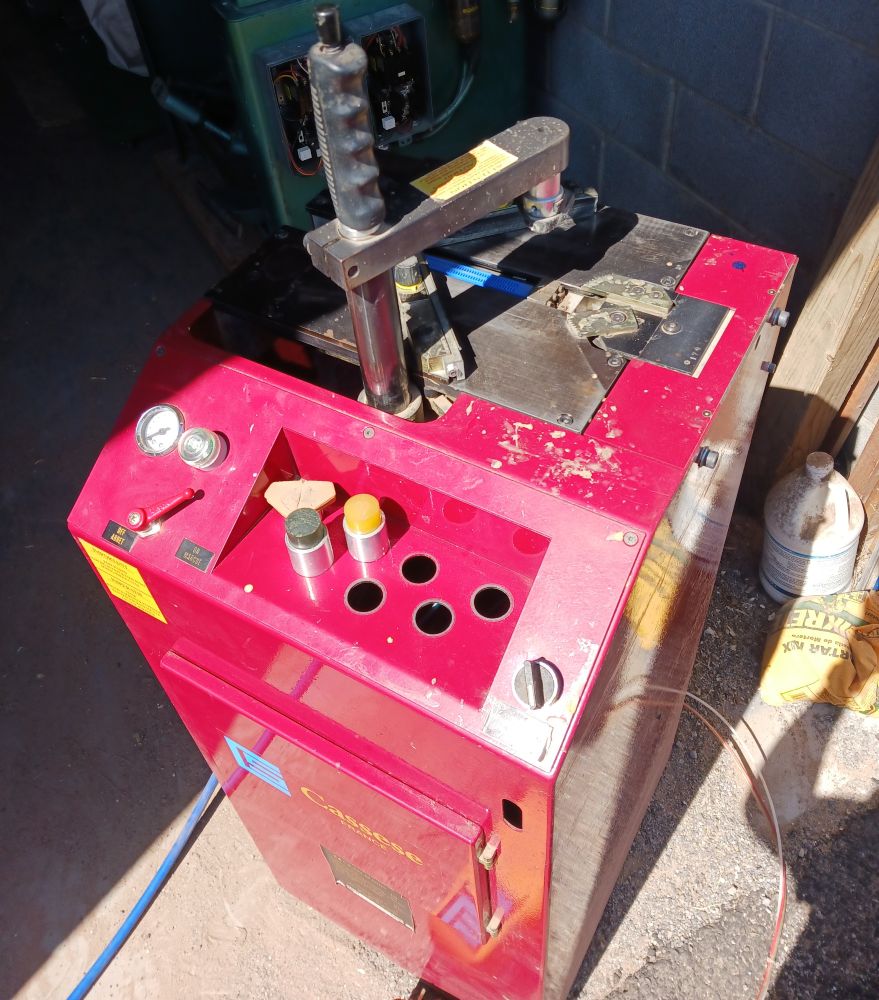 Cassese CS299M Frame Joiner (Used) Item # UE-062725F