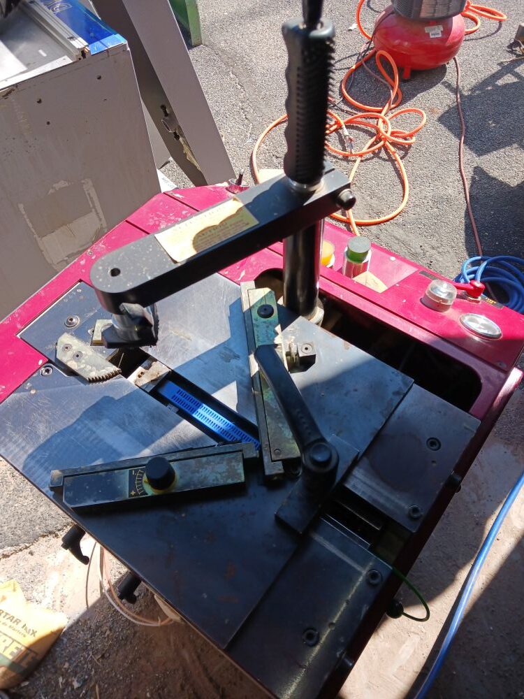 Cassese CS299M Frame Joiner (Used) Item # UE-062725F