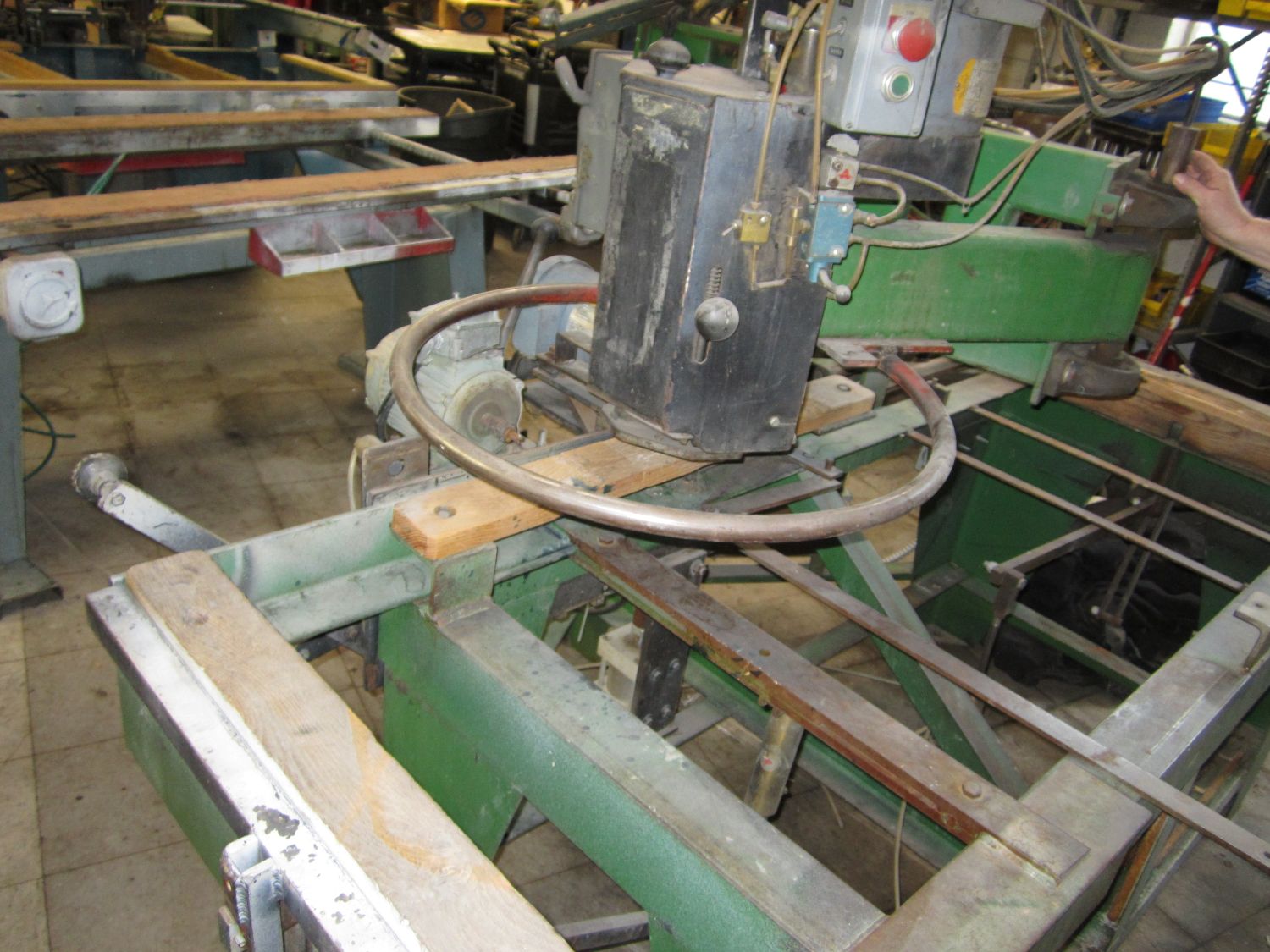 Used RUVO 9715