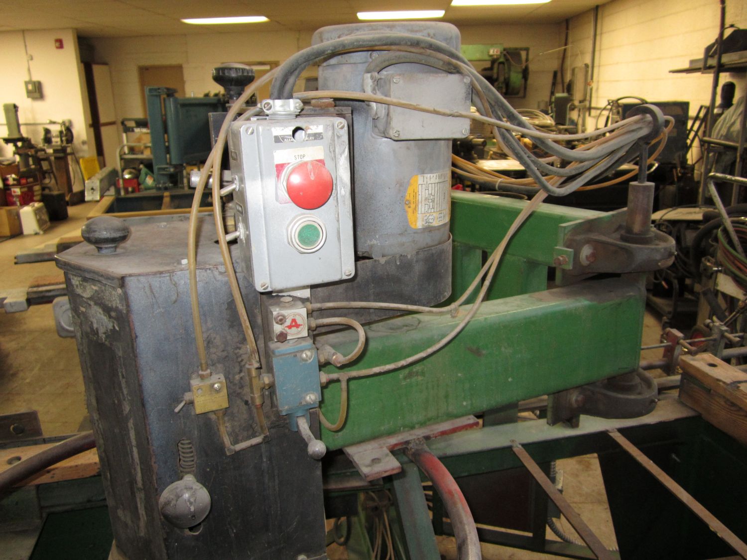 RUVO 9715 Door Lite Machine (Used) Item # UE-073125B