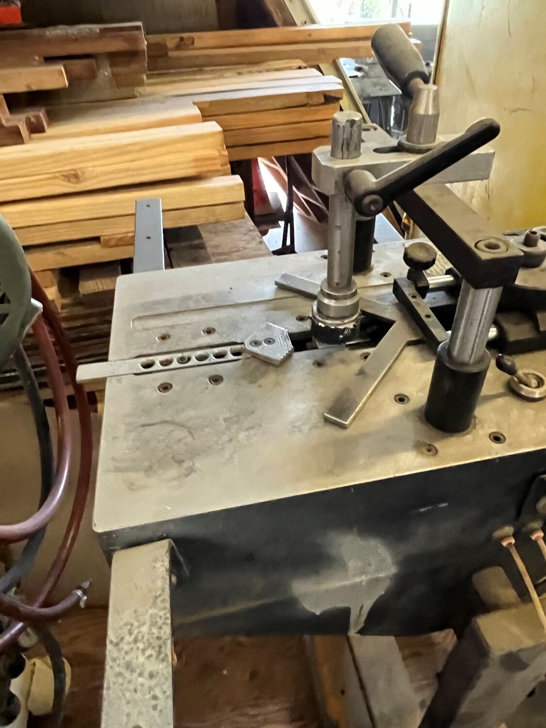 Putnam AMP Mitre-Mite VN2+1 Frame Joiner w/ Stand (Used) Item # UE-080525E